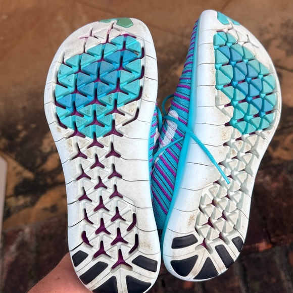Nike Free RN Motion Flyknit running shoes size 8 - Picture 5 of 6